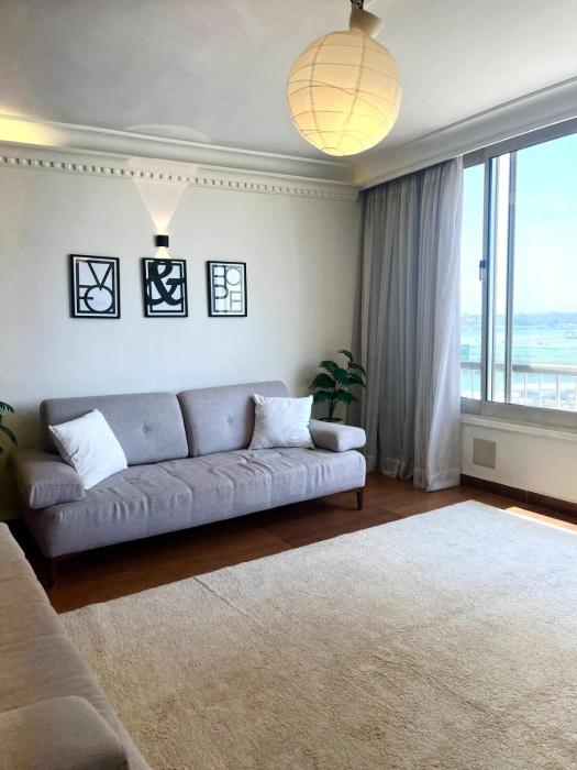 2-Bedrooms Hotel Standard l Direct Nile view - Free WiFi