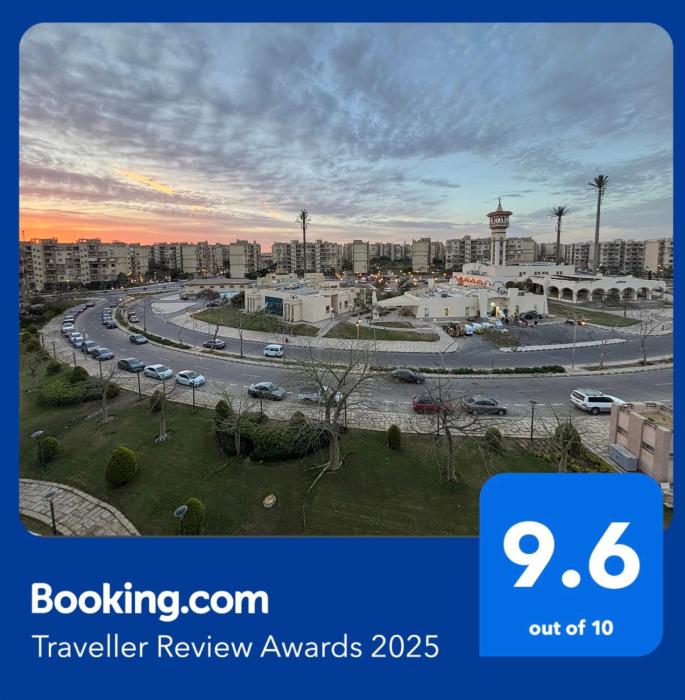 Luxury Inn: 3BR Amazing View in Madinaty B6