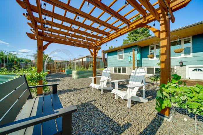 3 Mi to Dtwn Family Home with Garden and EV Charger