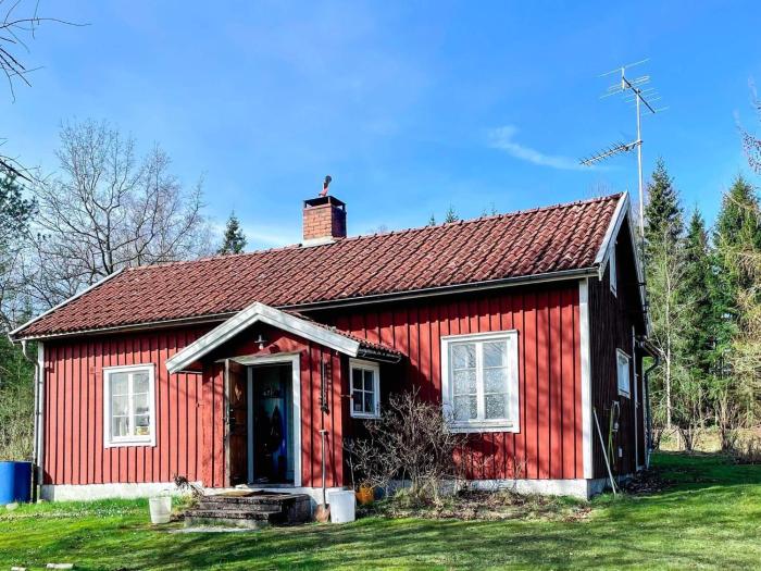 Peaceful Red House in Scenic Dalsland