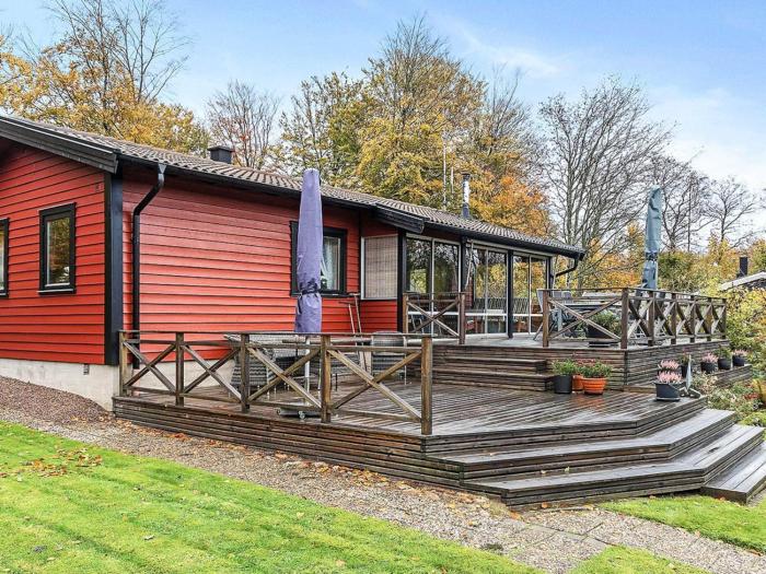 6 person holiday home in HJÄRNARP