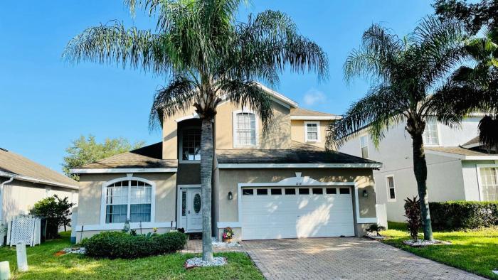 Modern Kitchen -Close To Parks - Tvs InRooms!