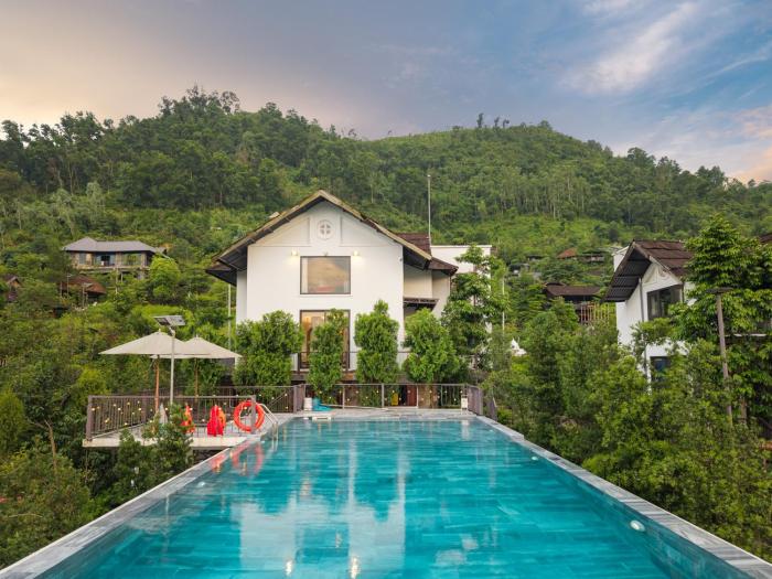 Villa Nhà Ba Gian Hoà Lạc