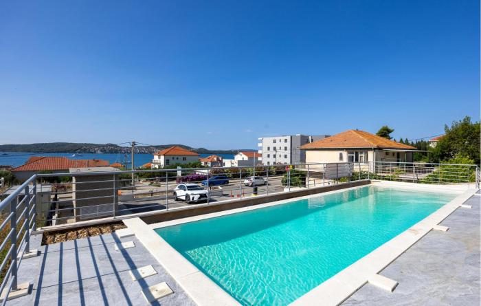 2 Bedroom Beautiful Apartment In Seget Donji