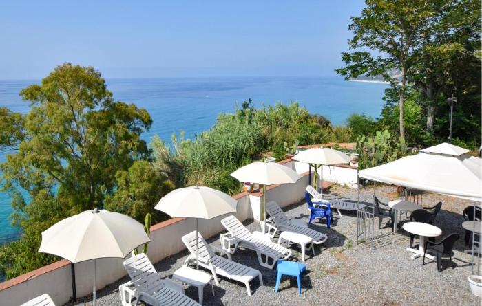 Pet Friendly Apartment In Parghelia