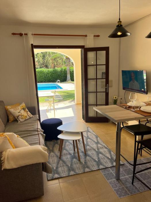 Reserva septiembre,octubre Apartamento piscina y playa junto Cap D Artrutx cerca Ciudadela
