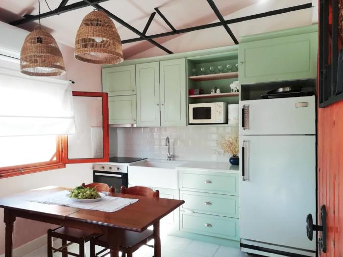 ΕΞΟΧΙΚΗ ΚΑΤΟΙΚΙΑ ΜΕ ΑΥΛΗ