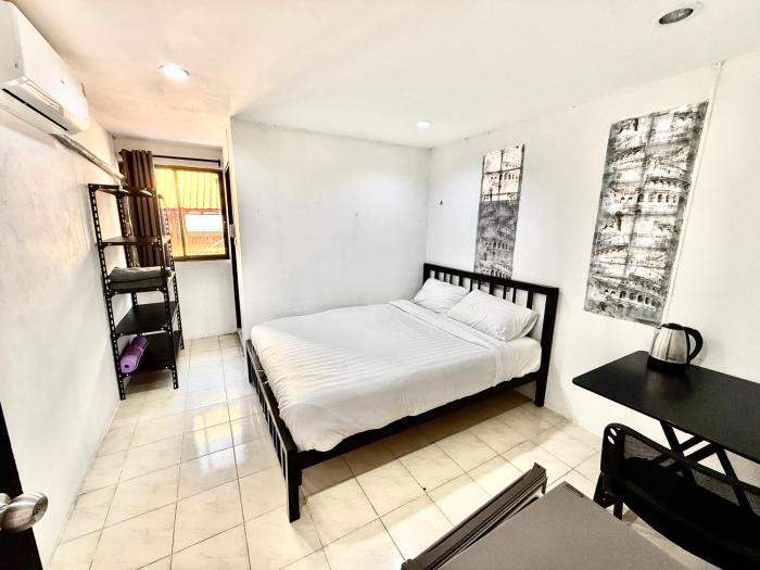 Patong Canal Villa R300