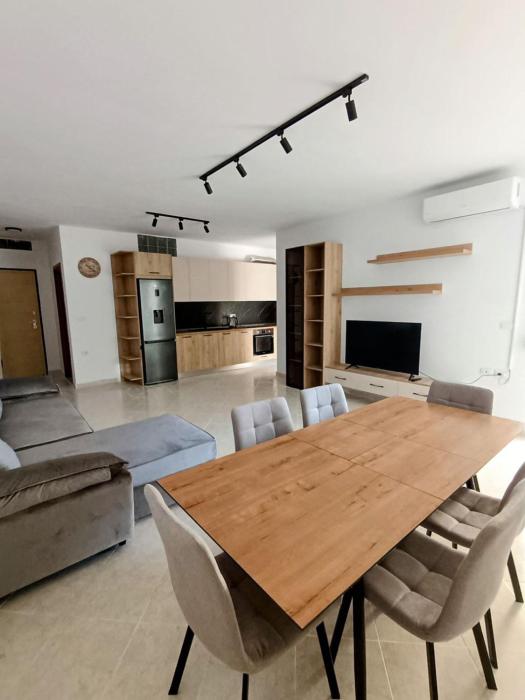 Old Beach Apartments 2