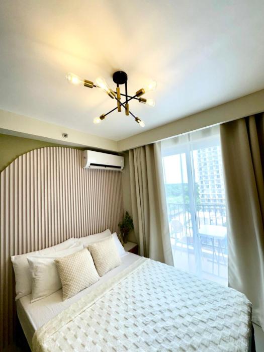 Cloud Nine Poolview Condo Near Mactan Airport