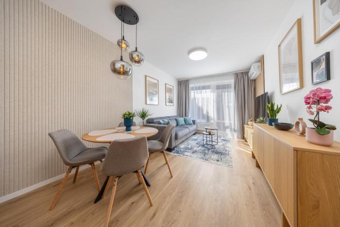 Central Bratislava Apt - Cozy Stay with Parking