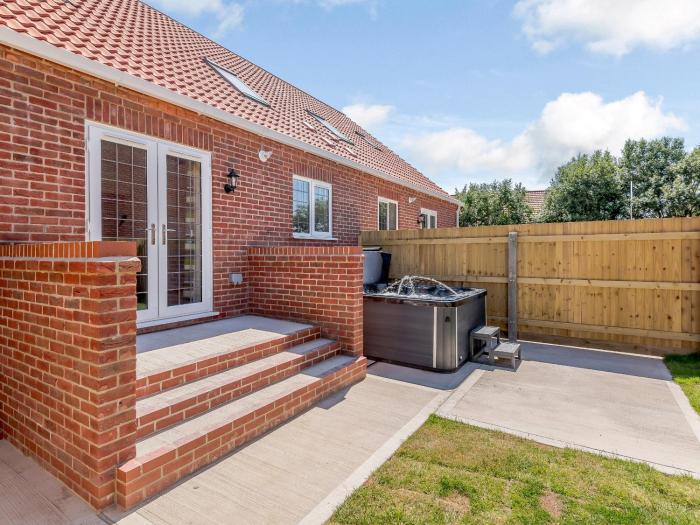 Dawson Park 6 - Uk12665