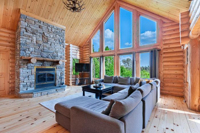 Fiddler Lake Resort - Deer 81