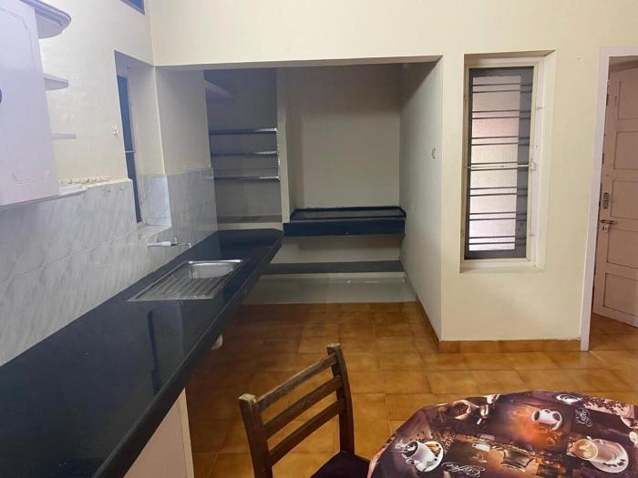 Bright & Breezy 2-Bedroom Centrally Located Home