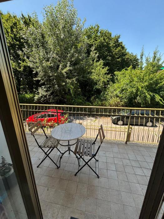 House in the park! Free parking and convenient to Venice