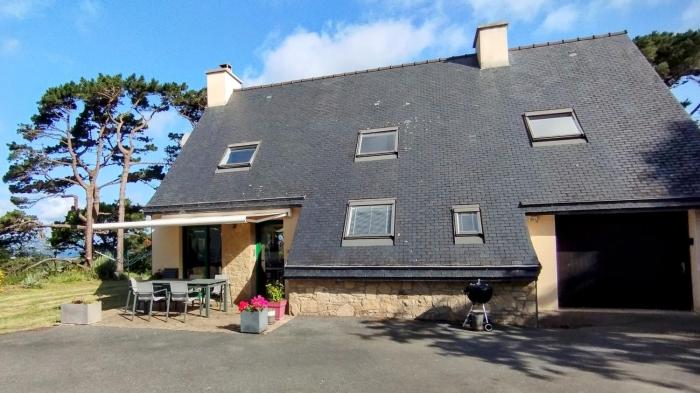 Spacieuse maison familiale proche de la mer