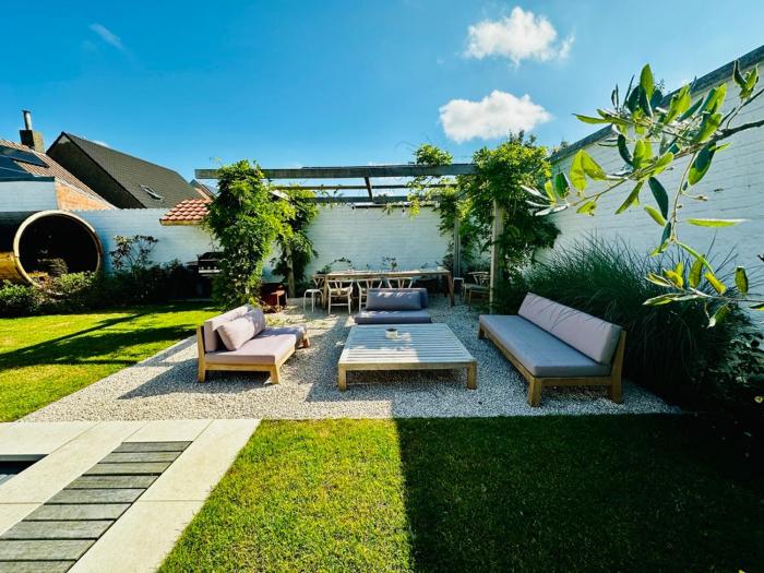 Souljoy Sanctuary - luxury Holiday design House with 7 rooms, 6 bathrooms for 14 people