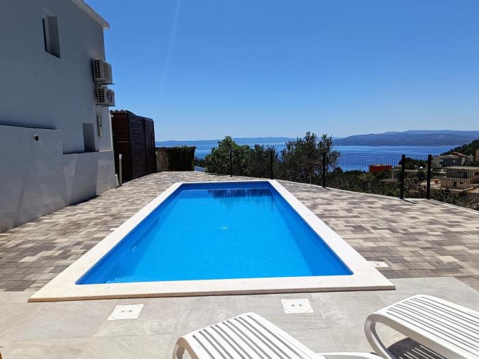 Villa TOP HILL with Private Pool