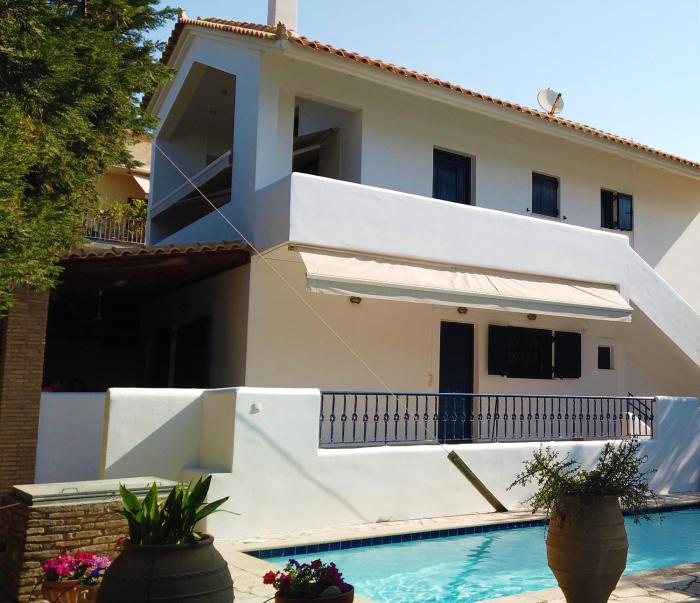 Giannis village home