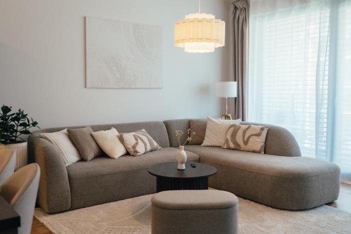 Stylish 110m2 Apartment Near Prague Center