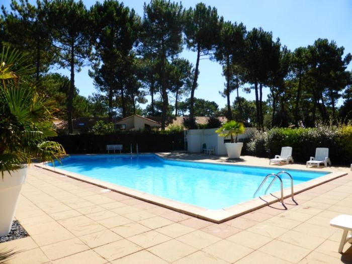 Location Vacances La Palmyre - Maison 45 pers. avec Piscine, Proche Plages & Commerces. - FR-1-705-6