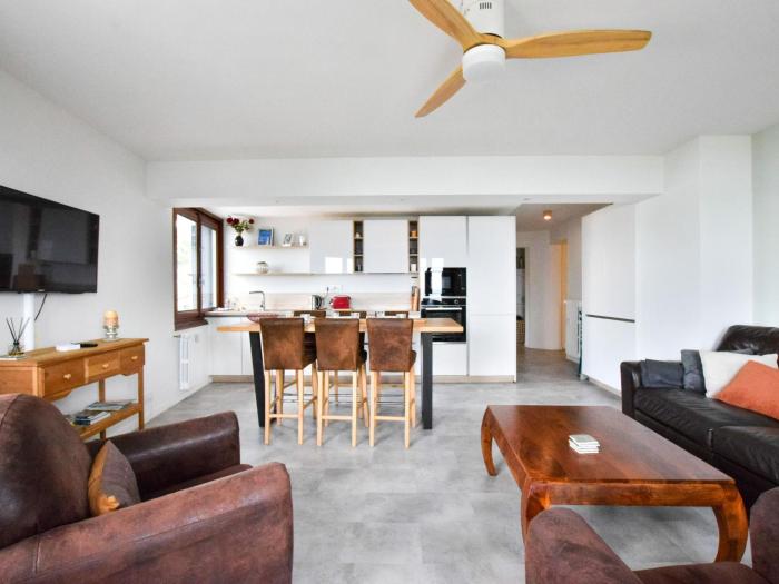 Charmant appartement 4 pers avec balcon et vue lac, proche plage à Neuvecelle - FR-1-498-18