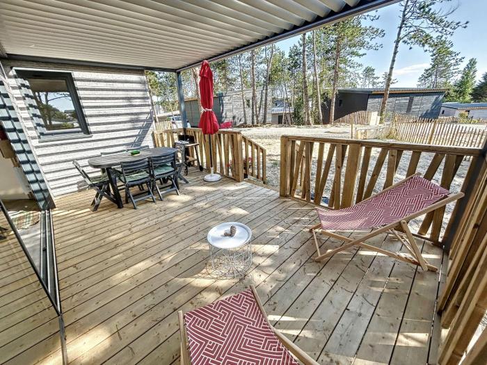 Chalet standing avec piscine chauffée, proche plage et commerces, équipé de WiFi - 6 couchages. - FR-1-361-513