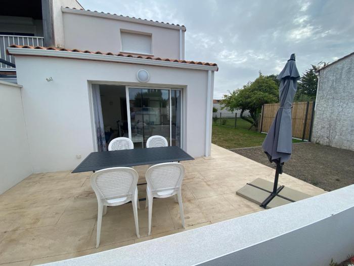 Maison neuve au centre de La Tranche-sur-Mer: WiFi, parking, proche plage et commerces - FR-1-22-355