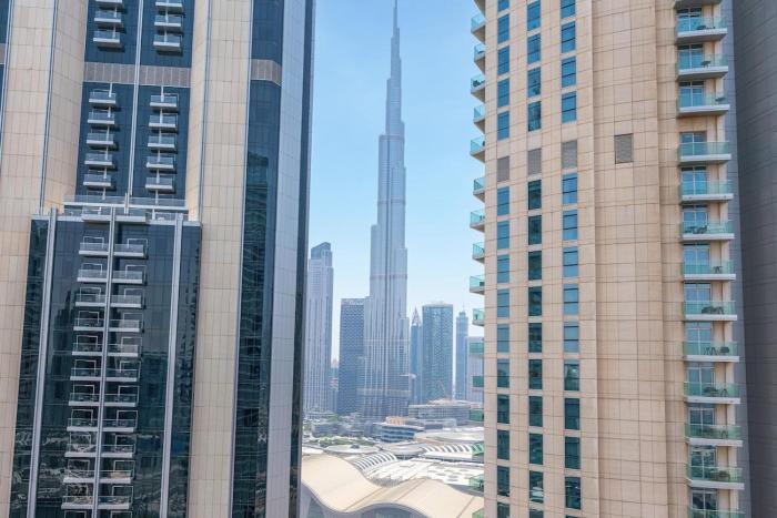 2min to Dubai Mall - Pool, Gym, Sauna - Full Burj View