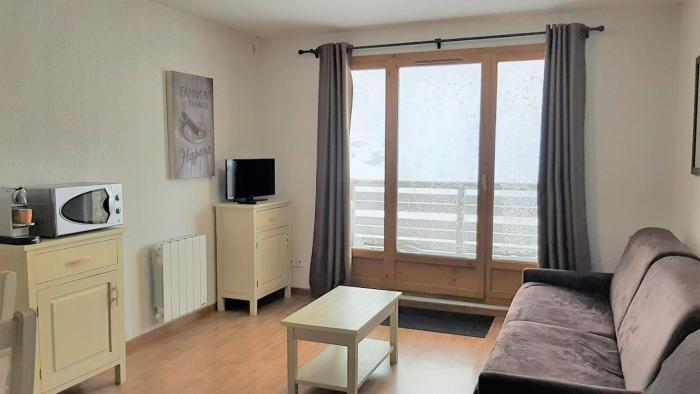 La Merlerie Super-Besse agréable appartement 5p grand balcon parking privé