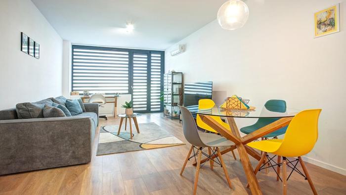 College Flat - Wi-Fi with 600 Mbit speed