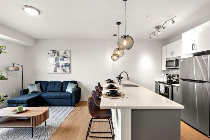 E426 Luxury 3 Bedroom Condo In Downtown Minneapolis, Minutes From Minneapolis Convention Center & US Bank Arena