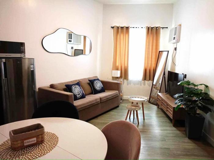 Cozy 1-BR Condo in Antara Residences