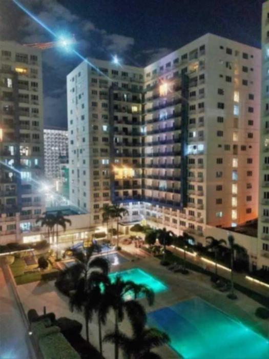 2-BR CONDO Staycation Sea Residence -Kharen