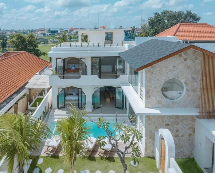 Villa SANKARA - Rooftop 3BR Villa with Brasero & Cinema - Sunset view - Canggu Beach