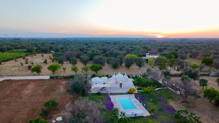 Trullo Lis con Piscina Privata