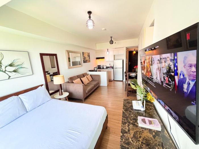 Heart of Davao Abreeza Staycation