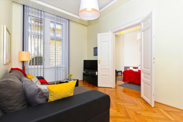 Luxury Opera Apartment