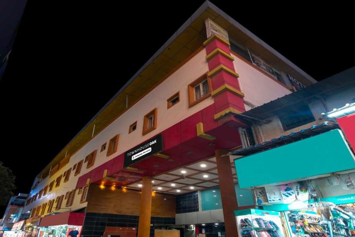 Townhouse Oak CMR Mall Gajuwaka