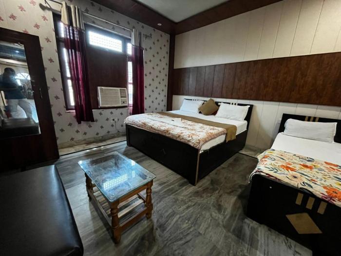 Maruti Nandan Dham Ayodhya