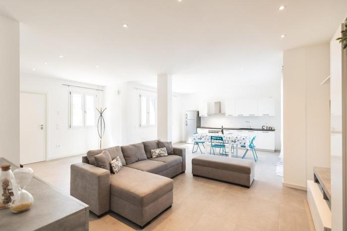 AmazHome - "Piano House" parking and near the beach