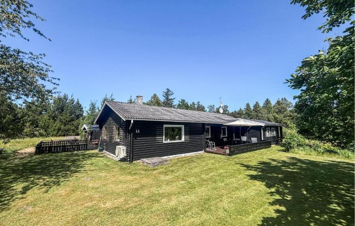 Three-Bedroom Holiday Home In Bindslev