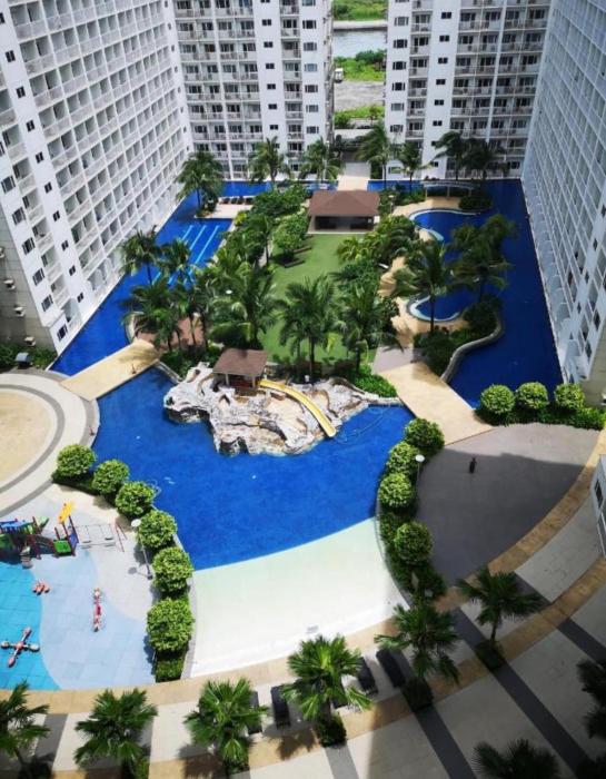 Cozy 2 Beds Near Mall of Asia