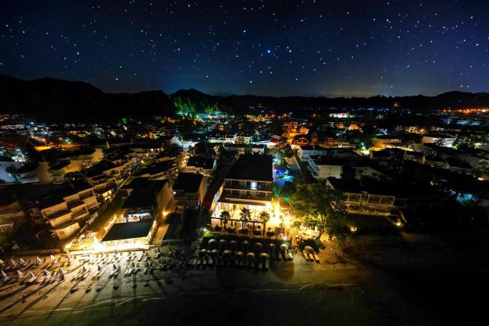 EVLOGIA HOTEL SEAFRONT and ANEX by Greek Pride