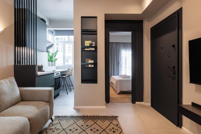 TWO ENTIRE APARTMENTS LIV Luxury Central C-D