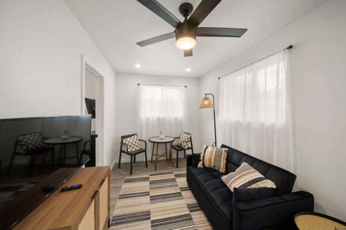 Hale Hideaway 2BR 1BA