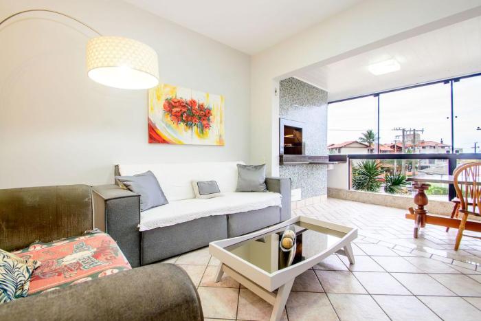 Amplo apto 50m da praia c churrasqueira VK0800