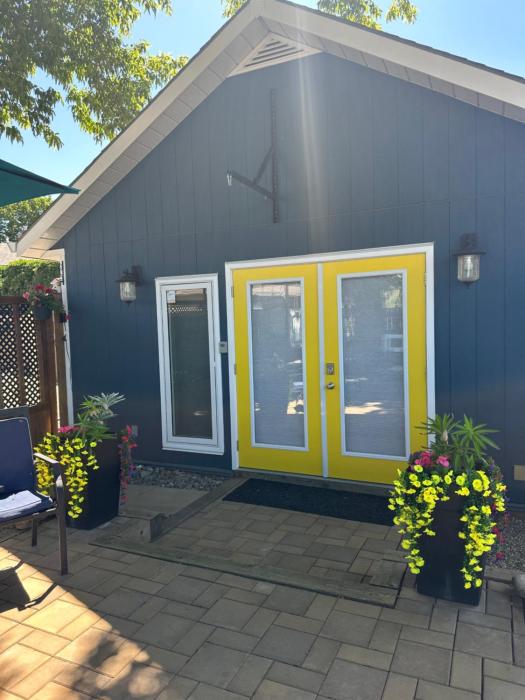 K STREET CARRIAGE HOUSE Studio