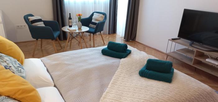 Panorámás modern lakás a történelmi belvárosban