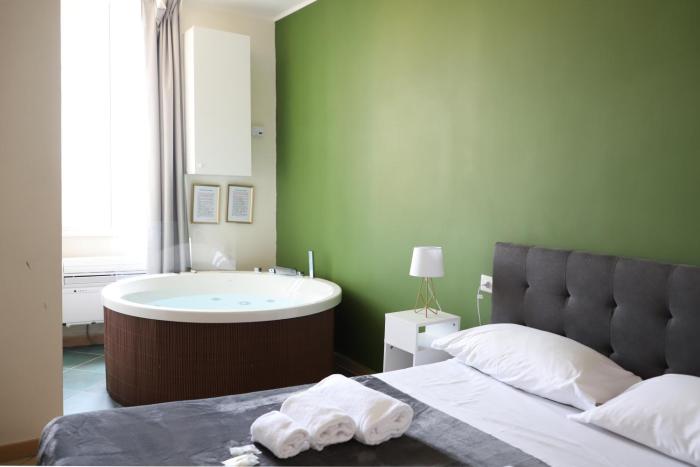 Vatican Jacuzzi House